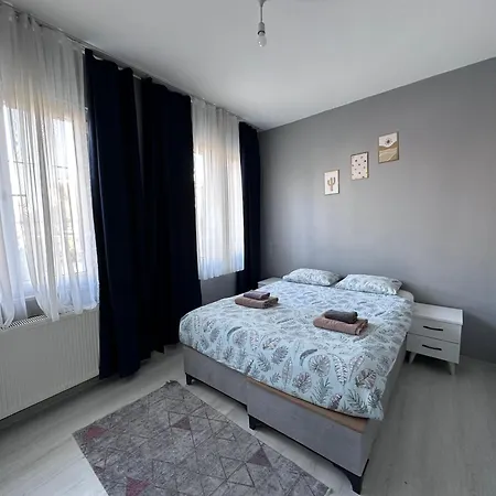 Ronadar Hotel *
